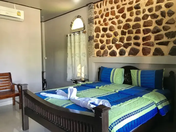 Пхитсанулок: Phupha Inn Resort