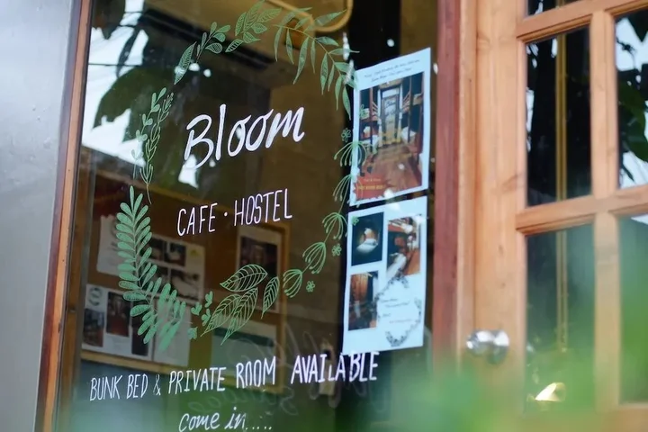 Ко-Липе: Bloom Cafe & Hostel Lipe