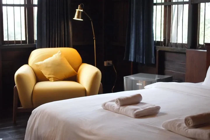 Кхлонг-Янг: Snooze Poshtel
