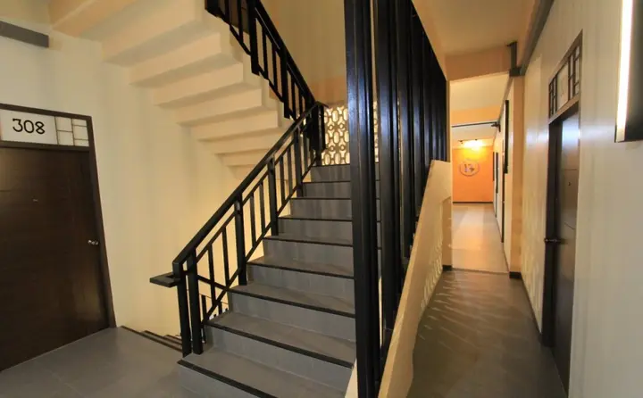 Нанг-Ронг: Nangrong Hotel