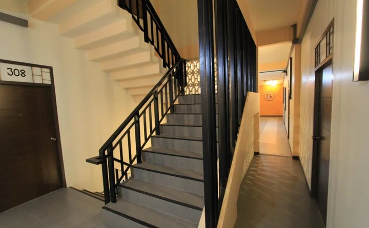 Нанг-Ронг: Nangrong Hotel