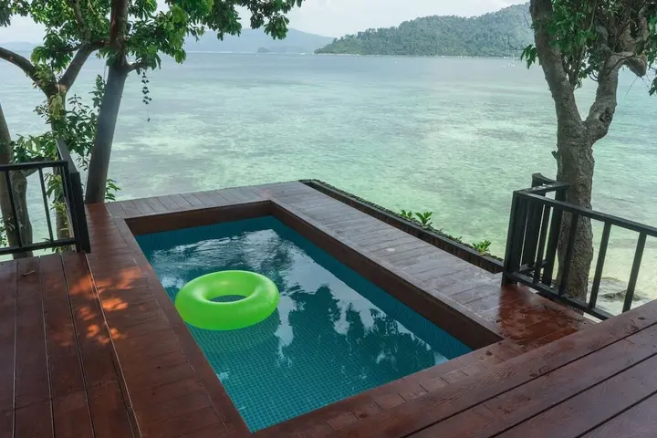 Ко-Липе: Decho Beach Resort
