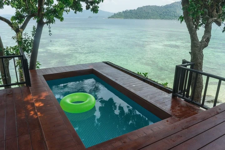 Ко-Липе: Decho Beach Resort