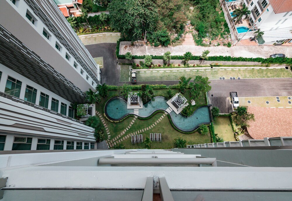 Паттайя: Riviera 1BR Sea View B1702