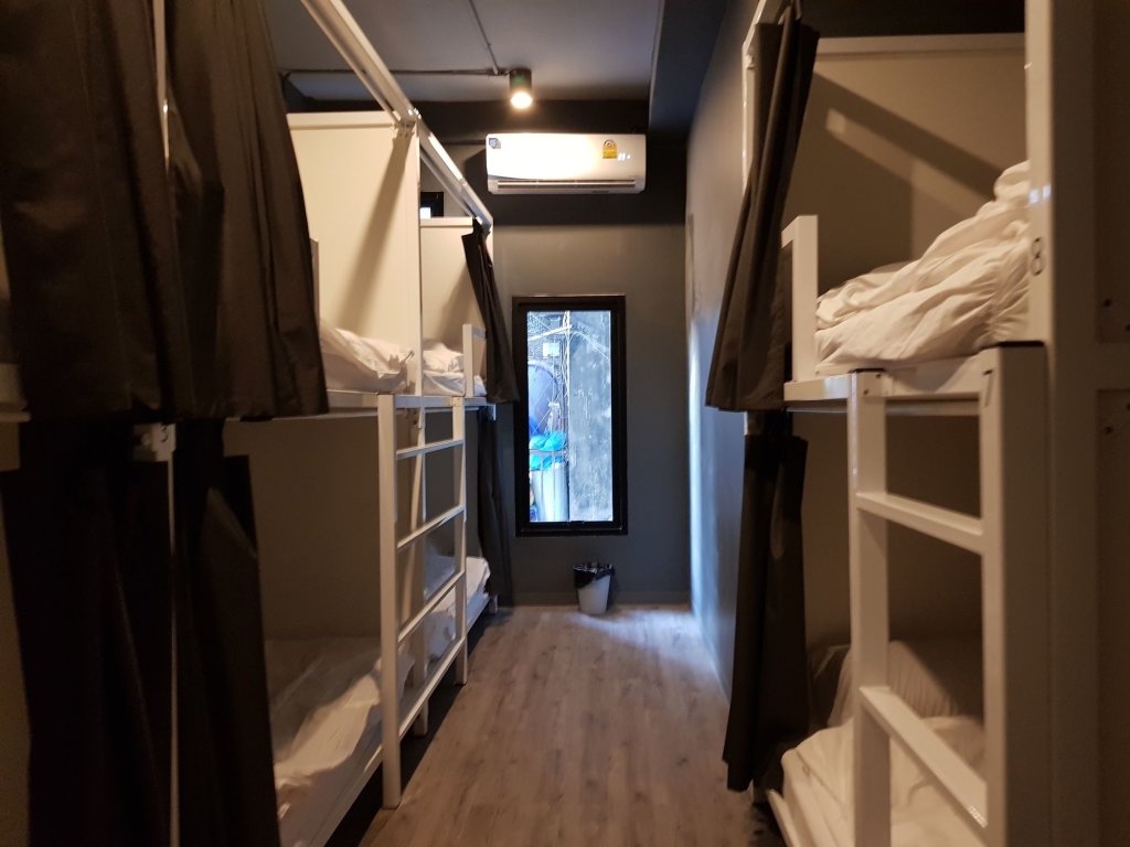 Бангкок: The Cocoon Hostel
