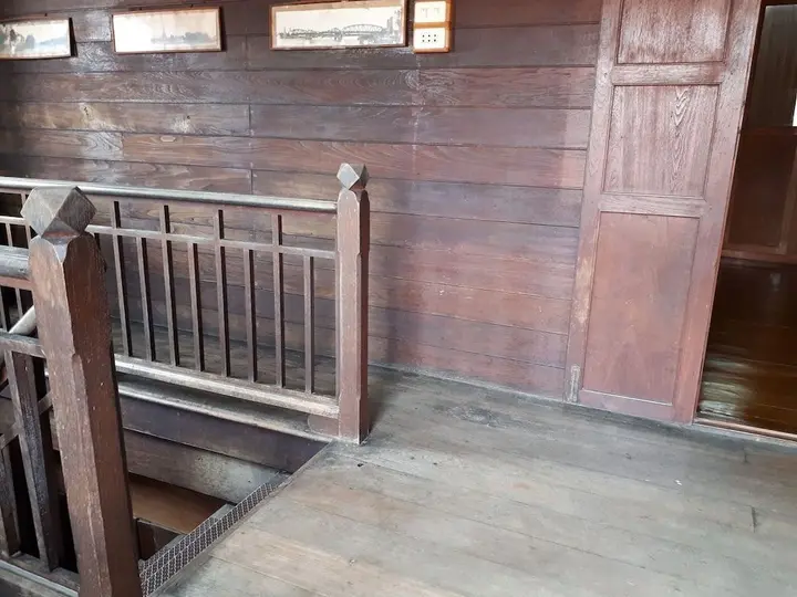 Ампхава: Baan Khunyaichuea