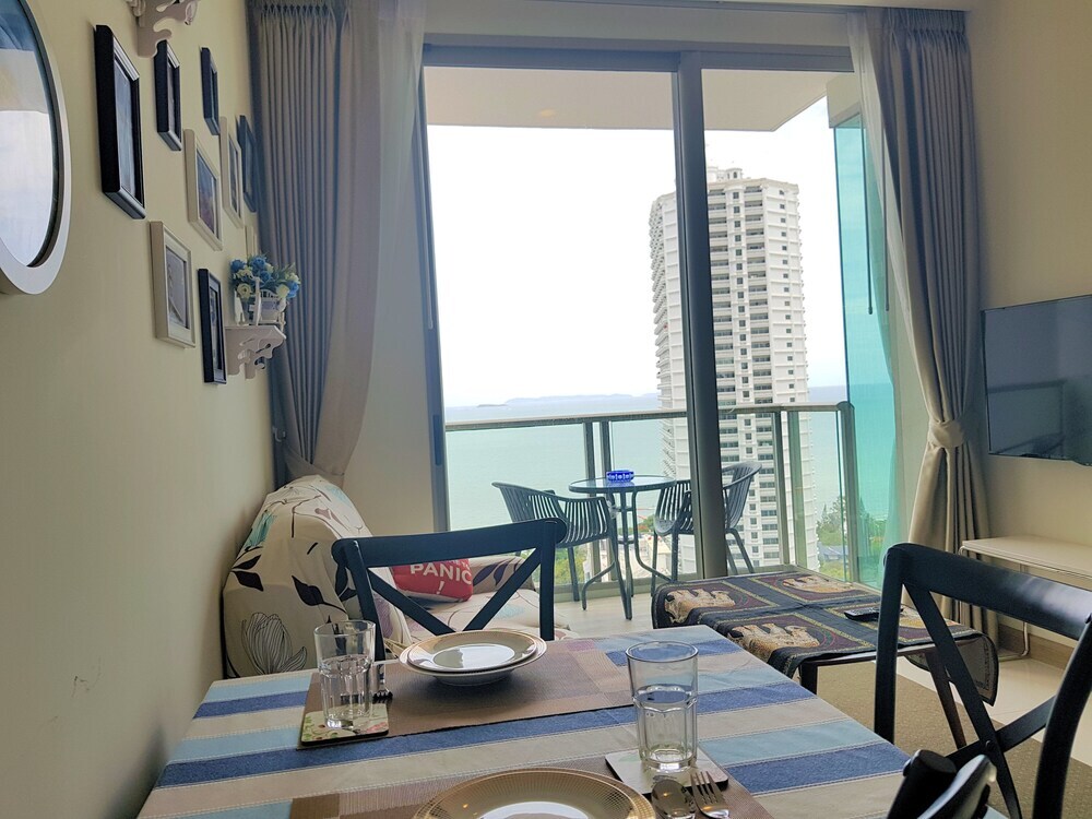 Паттайя: Riviera 1BR Sea View B1608