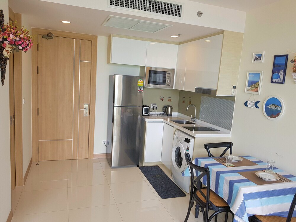Паттайя: Riviera 1BR Sea View B1608