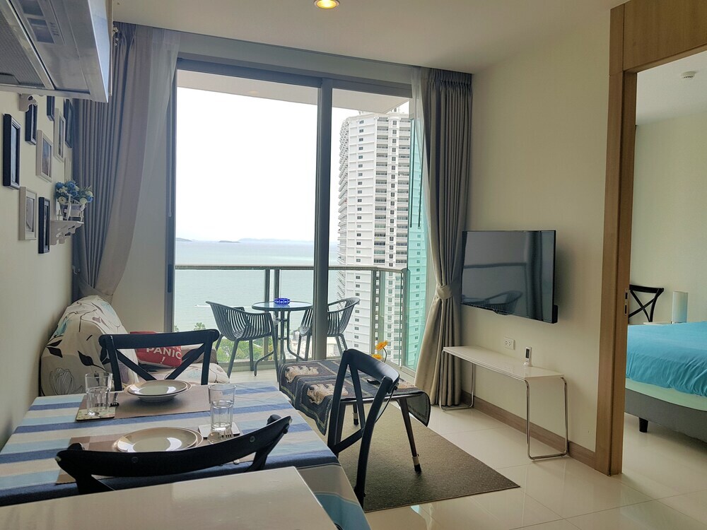 Паттайя: Riviera 1BR Sea View B1608