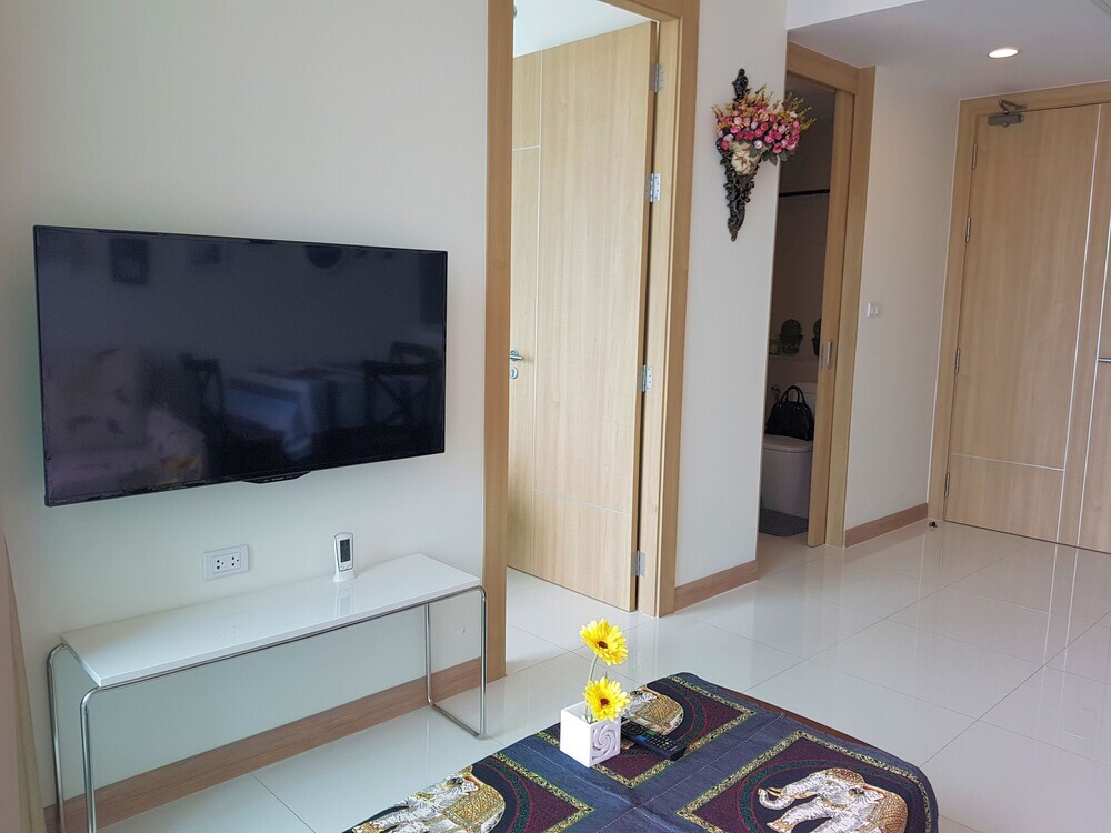 Паттайя: Riviera 1BR Sea View B1608