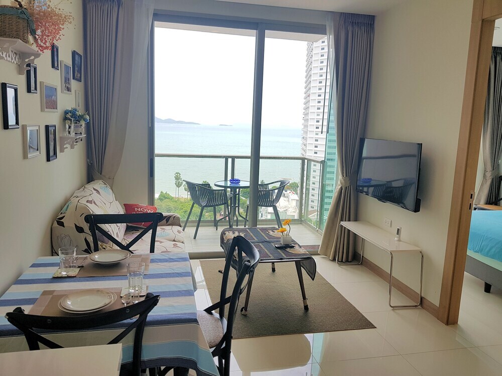 Паттайя: Riviera 1BR Sea View B1608