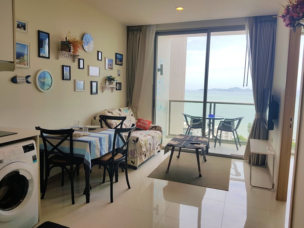Паттайя: Riviera 1BR Sea View B1608
