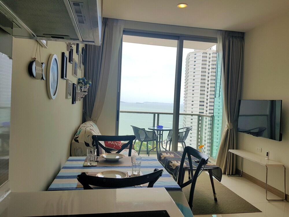 Паттайя: Riviera 1BR Sea View B1608
