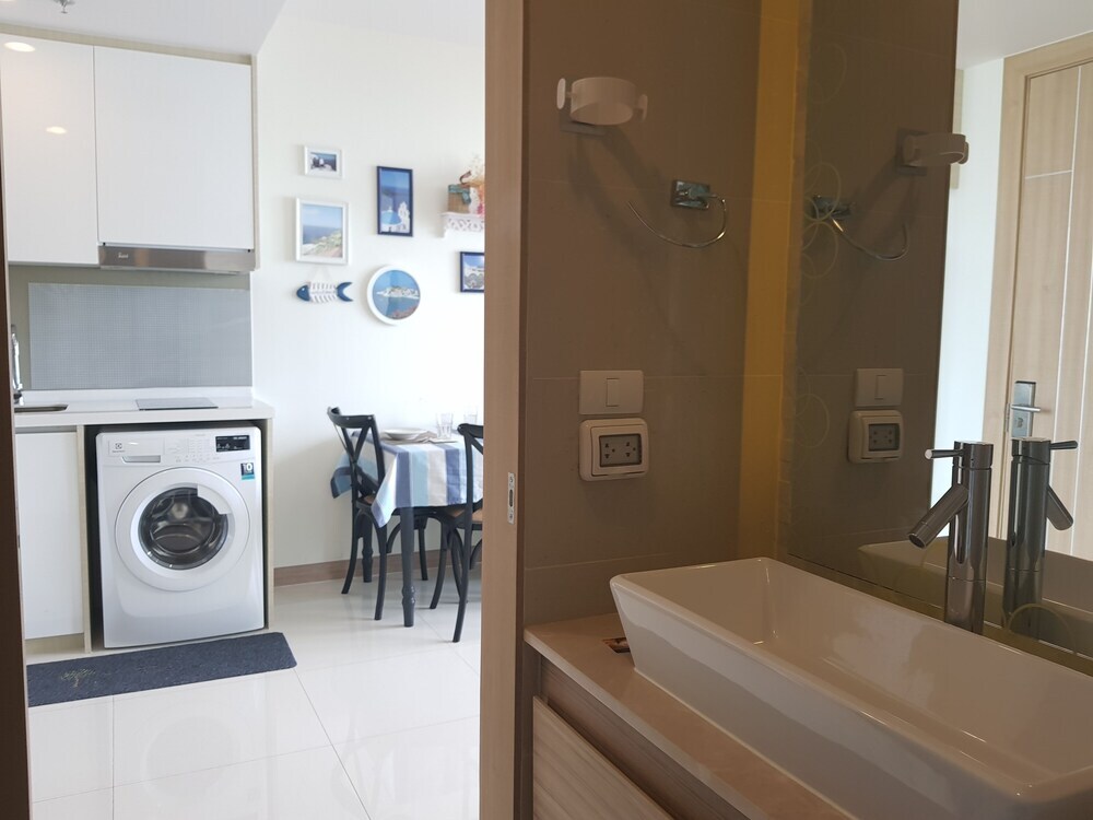 Паттайя: Riviera 1BR Sea View B1608