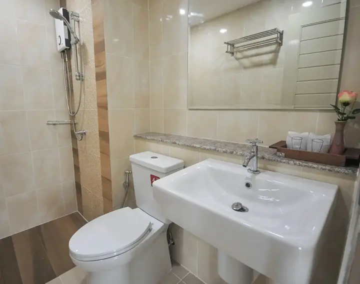 Кхлонг-Янг: Sukkhamas Pirom Hotel