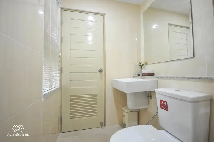 Кхлонг-Янг: Sukkhamas Pirom Hotel
