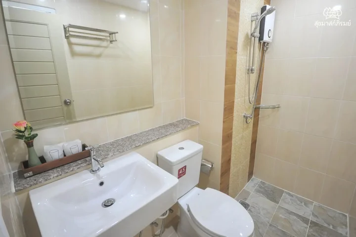 Кхлонг-Янг: Sukkhamas Pirom Hotel
