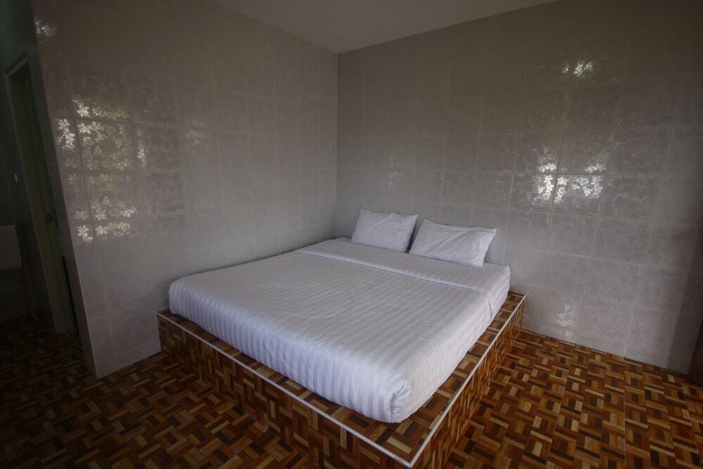 Кхлонг Кхут: Chompoo Resort