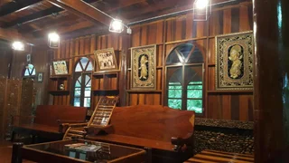Канчанабури: Ratmanee House