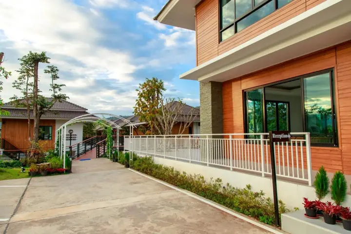 Пху Руэа: Phuruakeeree Resort (SHA Extra Plus)