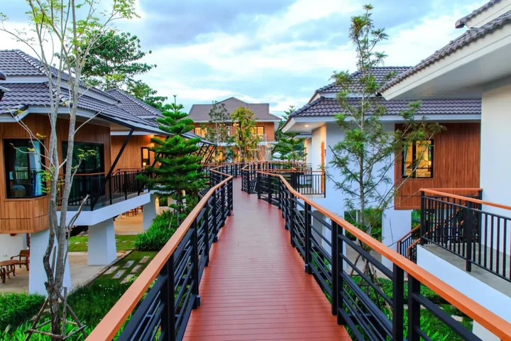 Пху Руэа: Phuruakeeree Resort (SHA Extra Plus)