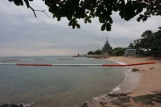 Паттайя: Baan Plai Haad Beachfront Condominium