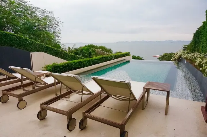 Паттайя: Baan Plai Haad Beachfront Condominium