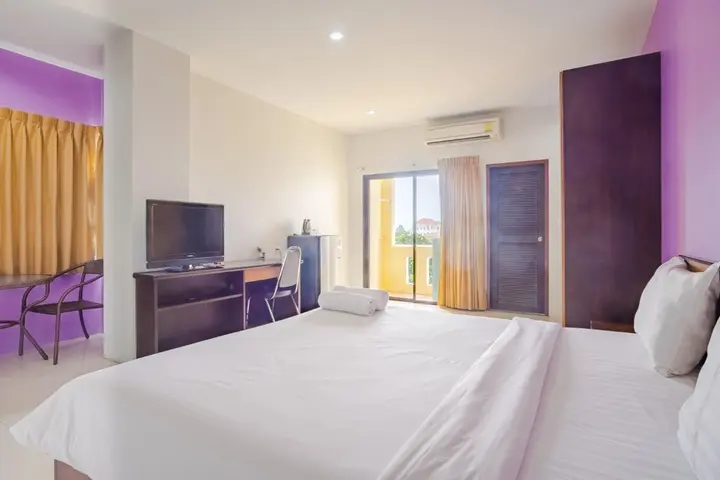 Муанг: AJ Residence