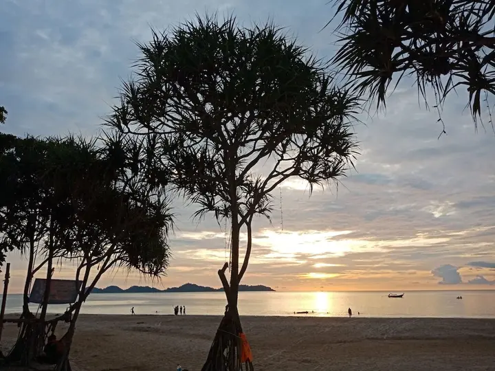 пляж Фаранг: Koh Mook Rubertree Bungalow