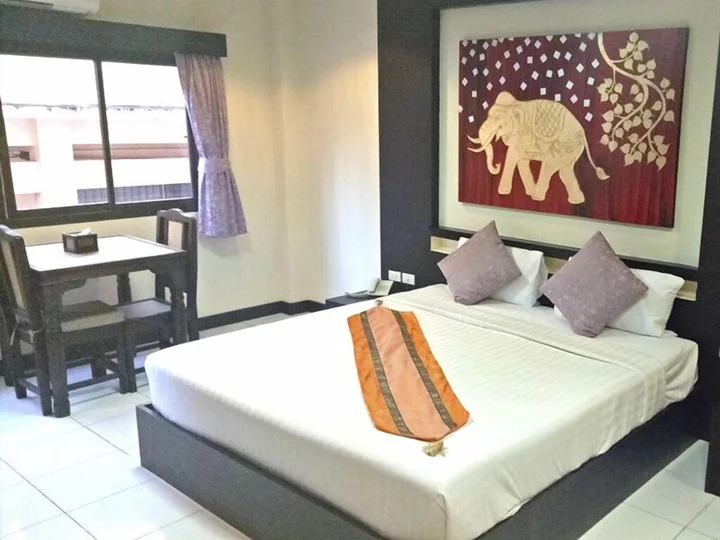Паттайя: Zip Lounge & Apartments