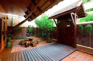 Бангкок: Lamphu Tree House Boutique Hotel