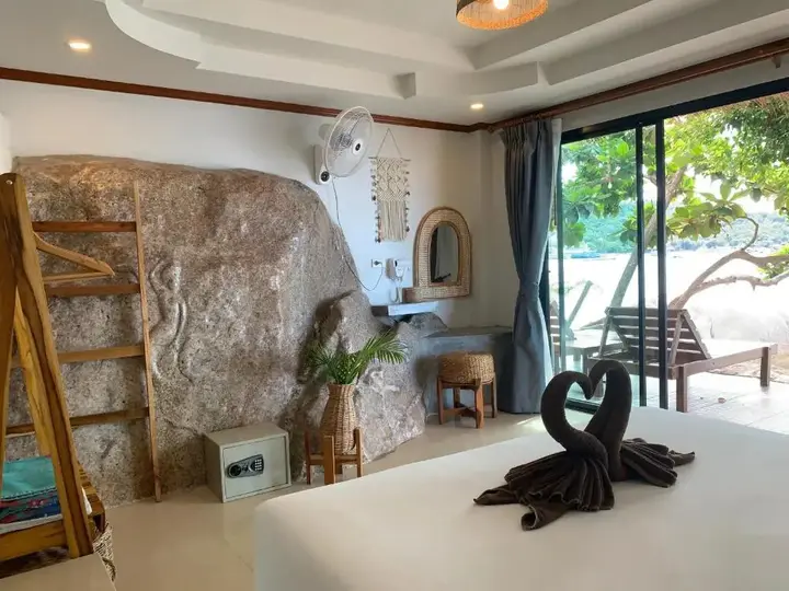 Мэй-Хаад-Бэй: Koh Tao Heritage
