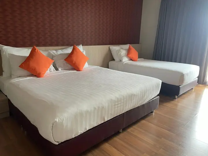 Хатъяй: Ton Aoi Grand Hotel