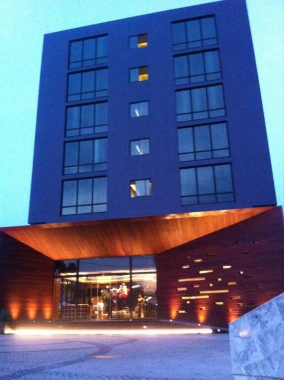 Хатъяй: Ton Aoi Grand Hotel