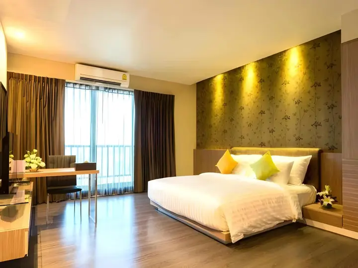 Хатъяй: Ton Aoi Grand Hotel