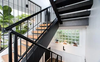 Муанг: Xinlor House