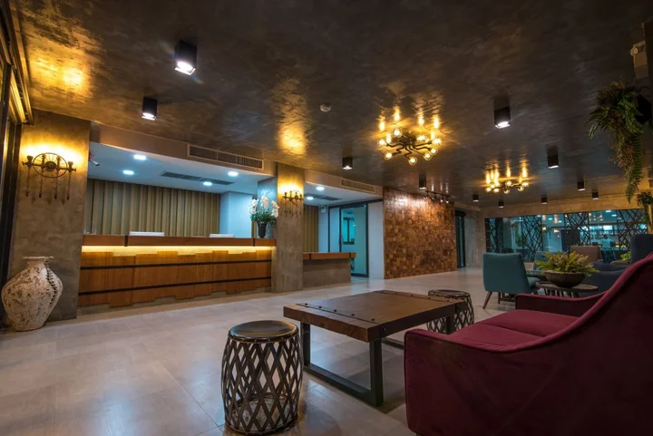 Кхлонг-Янг: De V Loft Hotel