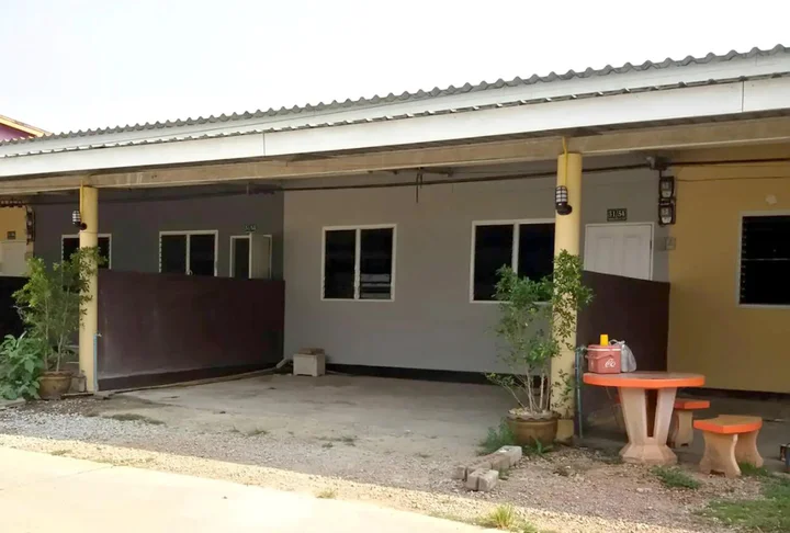 Мей-Сот: Ple Hostel
