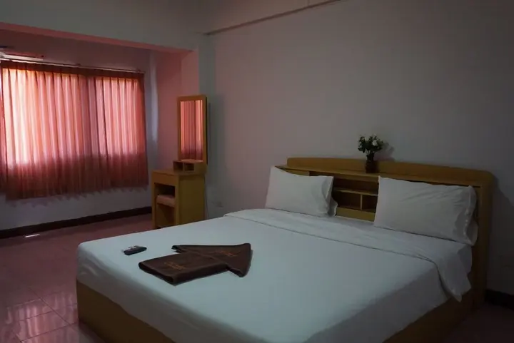 Накхонситхаммарат: Premier Hotel Nakhonsithammarat
