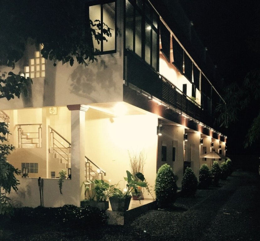 Муанг: Nisa Resort
