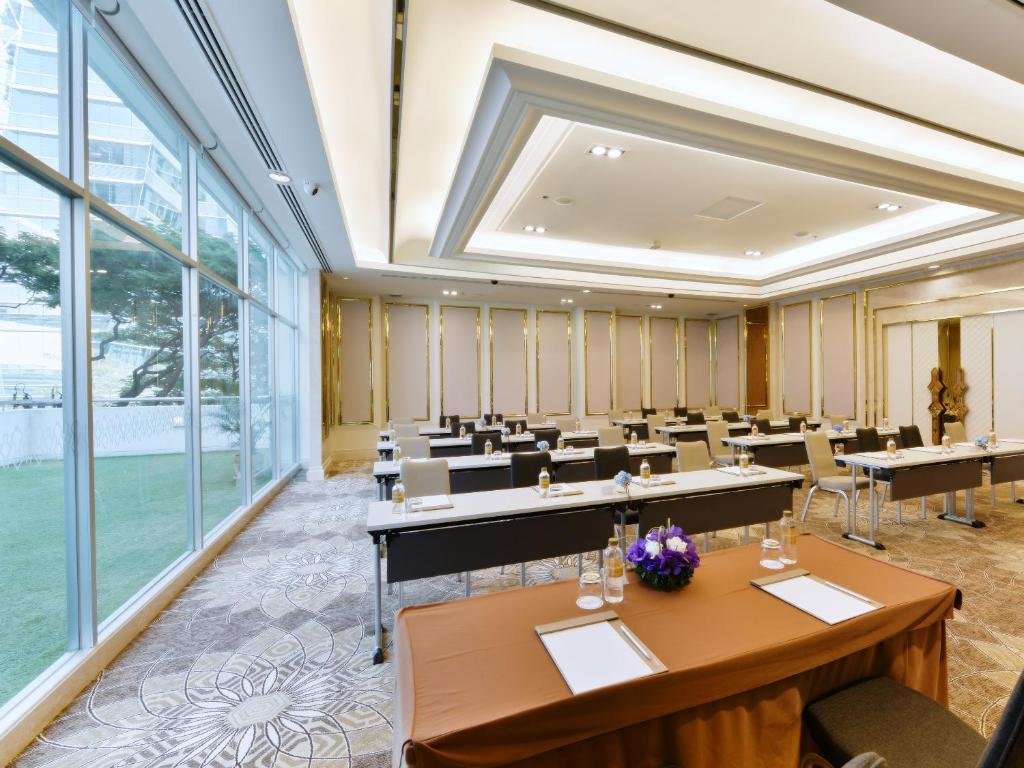 Бангкок: Grande Centre Point Hotel Ploenchit