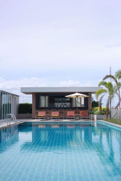 Паттайя: The whisper hotel