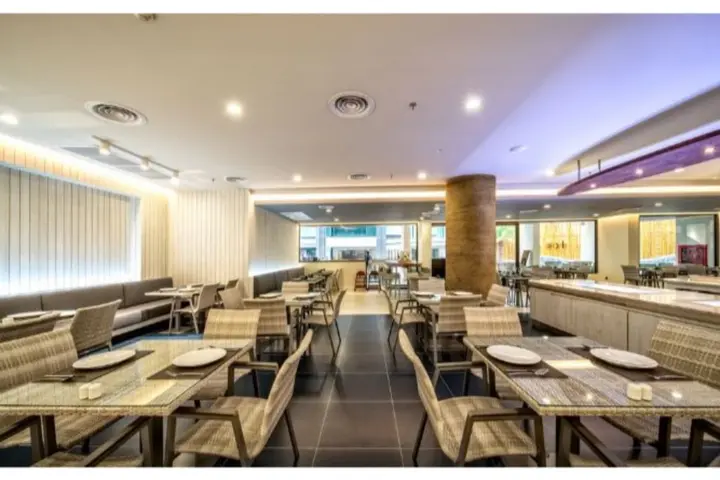 Кату: Hotel Clover Patong Phuket