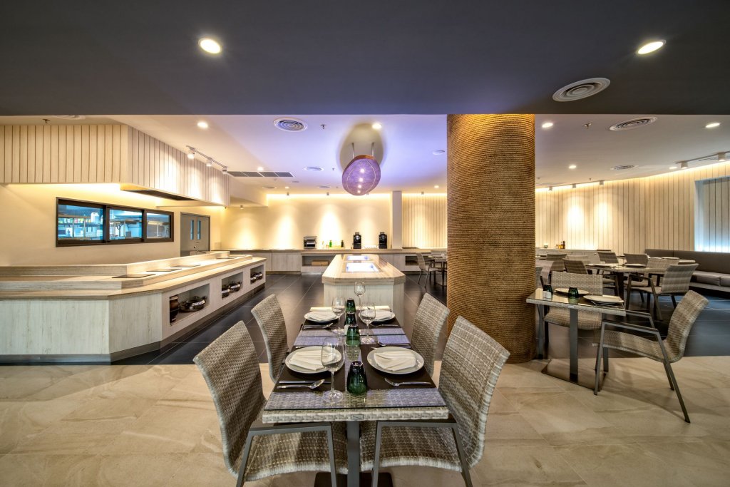 Кату: Hotel Clover Patong Phuket
