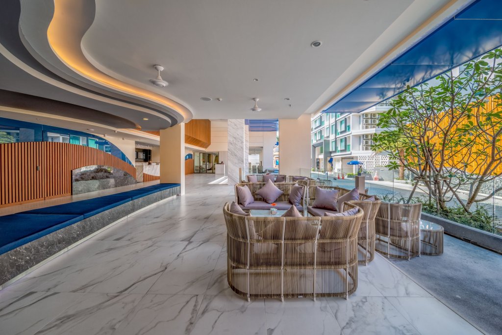 Кату: Hotel Clover Patong Phuket