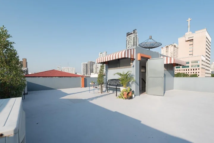 Бангкок: BaanSu Hostel