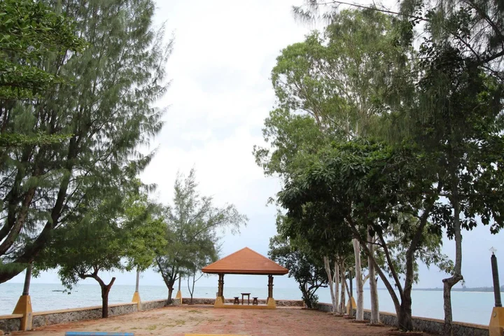 Сичон: Issara Beach Resort