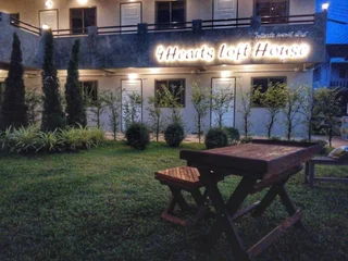 Сураттхани: 4Hearts Loft House