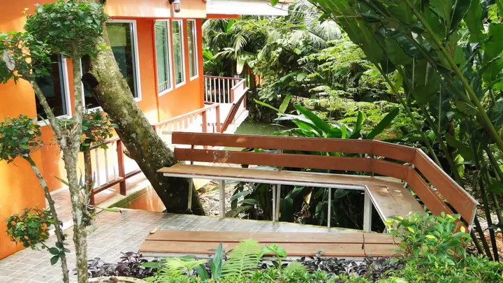 Лансака: Baan Suan ChongKhoa Resort