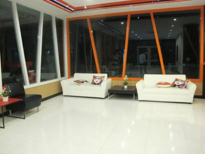 Сураттхани: C Tower Suratthani